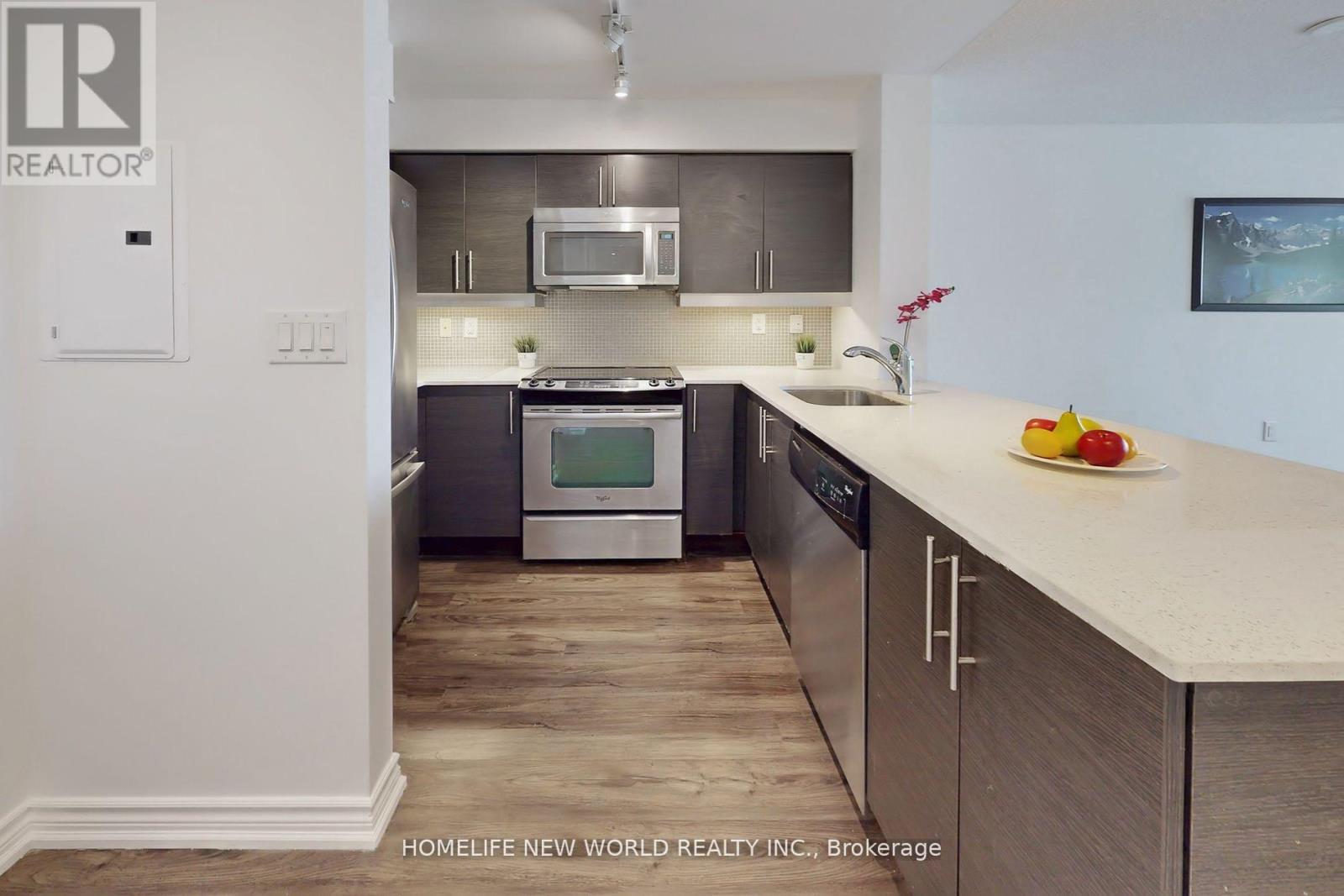 Photo 10 of 714 125 Western Battery Road, Toronto ON