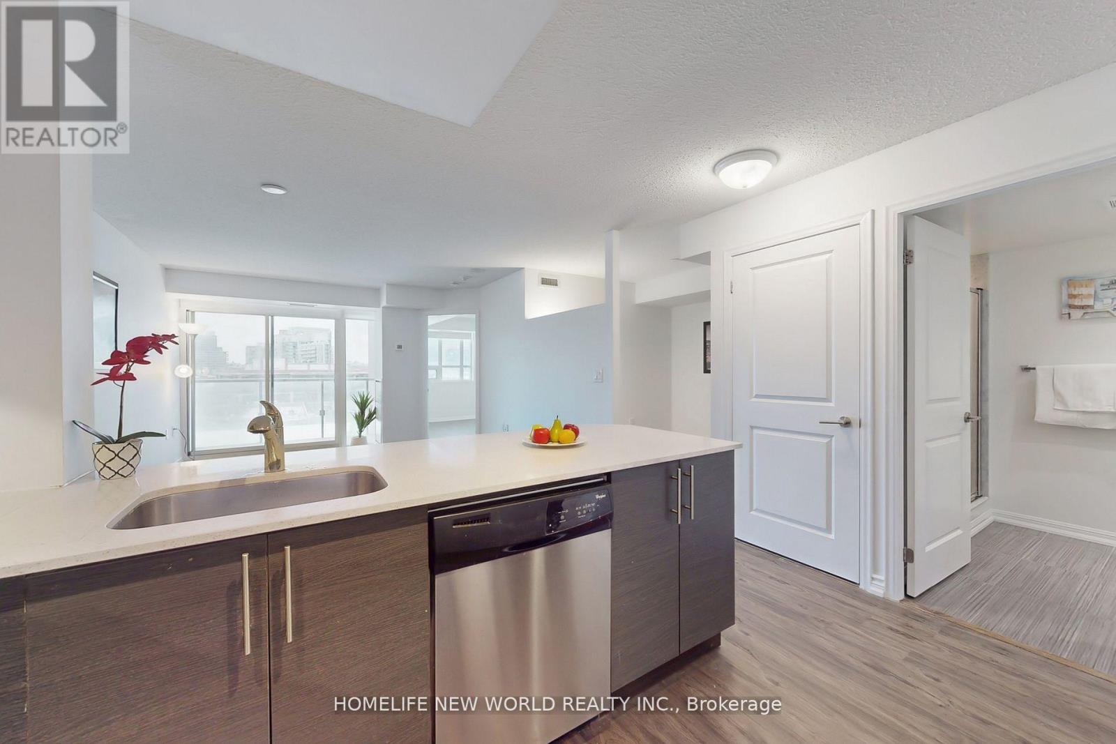 Photo 12 of 714 125 Western Battery Road, Toronto ON