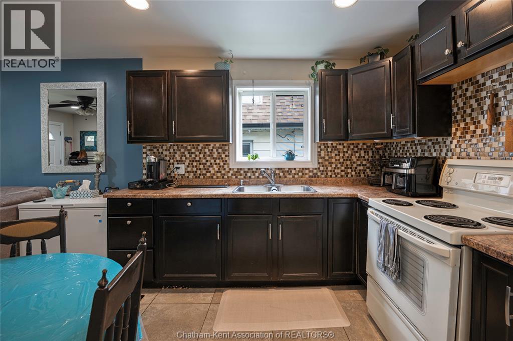 Photo 7 of 1249 High Street, Windsor ON