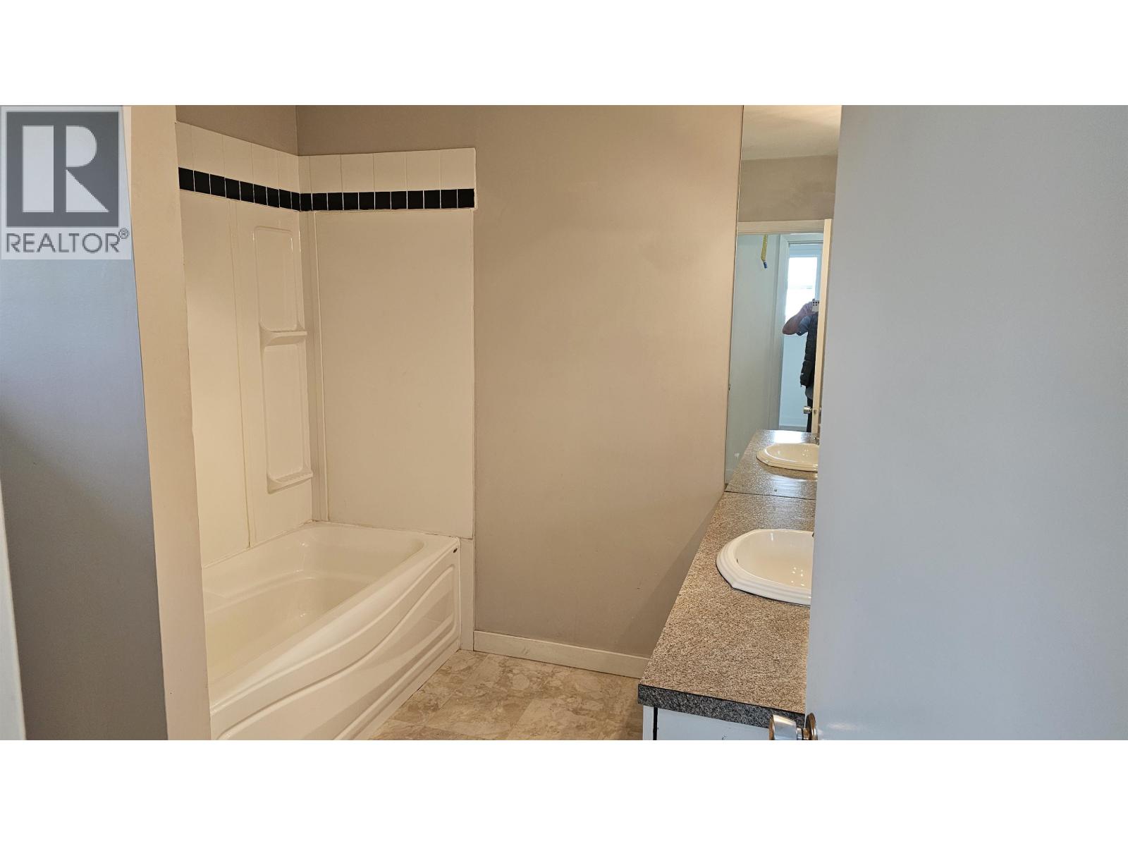 Photo 19 of 1207 Garvin Street, Prince George BC