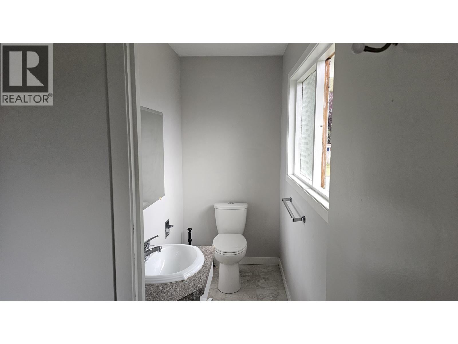 Photo 25 of 1207 Garvin Street, Prince George BC