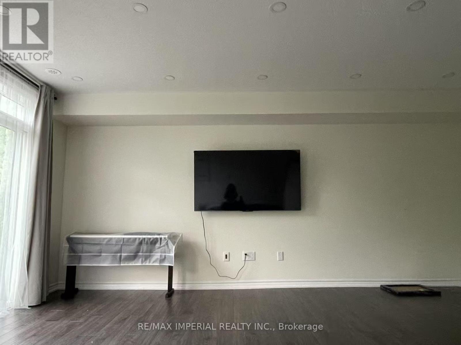 Photo 7 of Bedroom One 181 Parktree Drive, Vaughan ON
