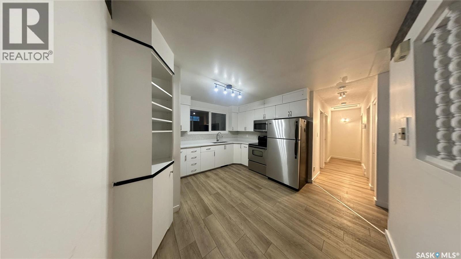 Photo 6 of 41 Cartier Crescent, Saskatoon SK