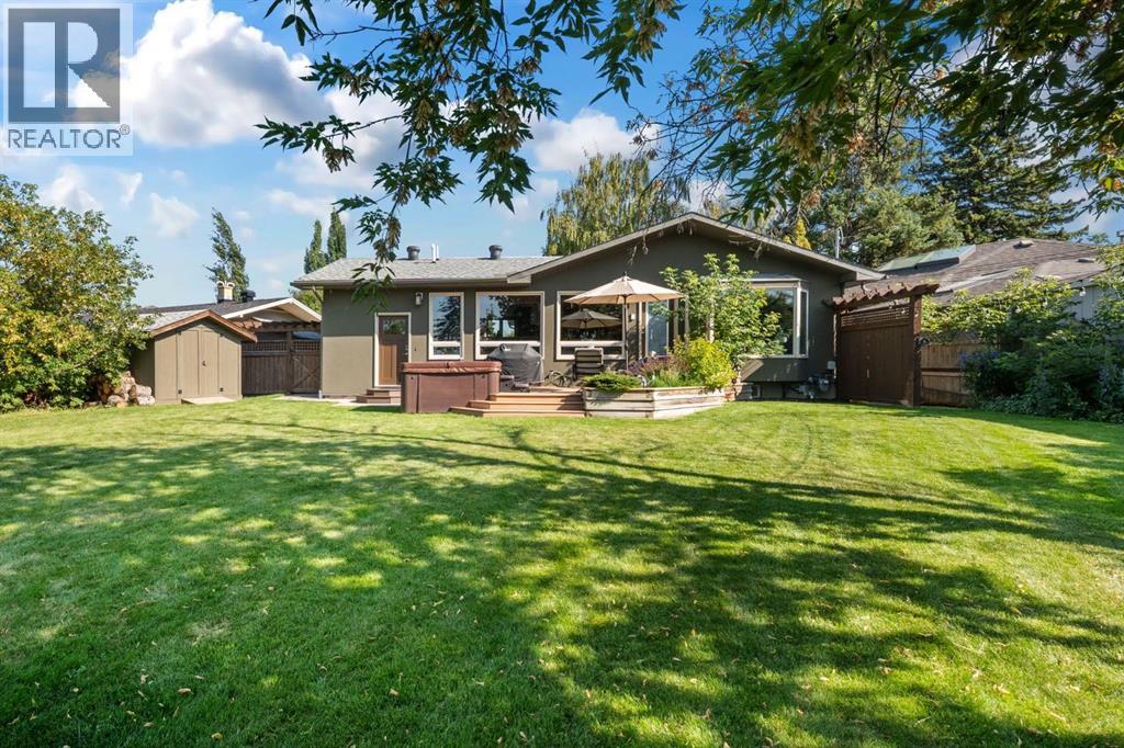 Photo 49 of 50 Glenfield Road Sw, Calgary AB