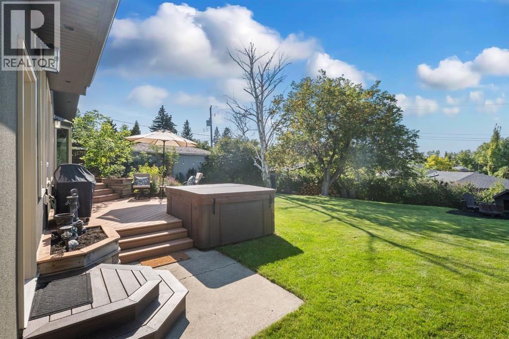 Photo 43 of 50 Glenfield Road Sw, Calgary AB