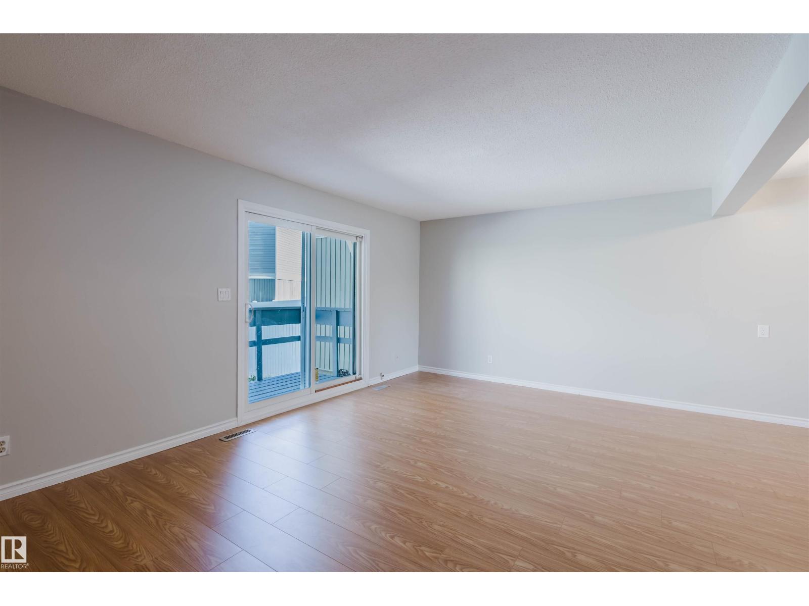 Photo 15 of 18160 81 Av Nw, Edmonton AB