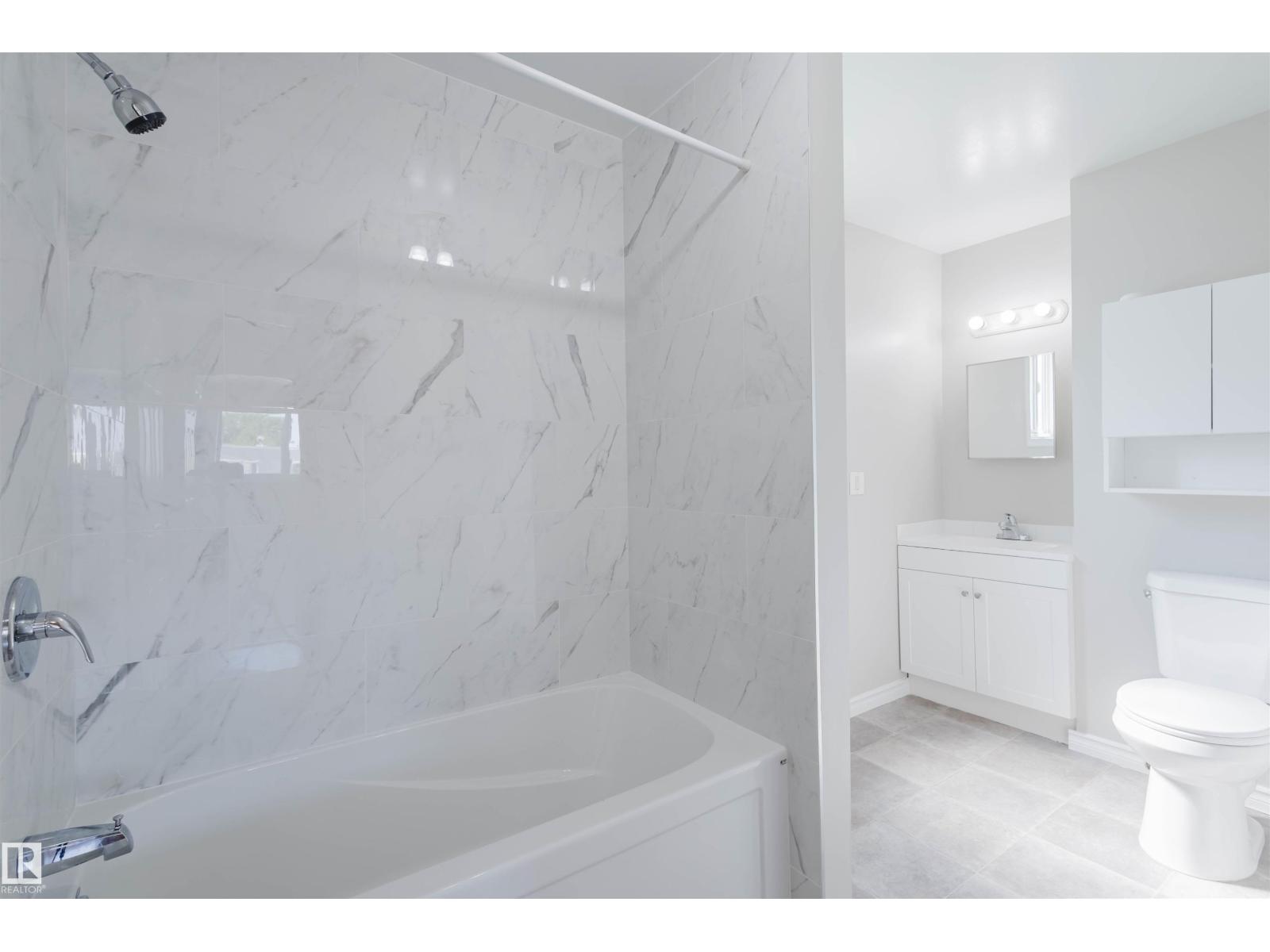 Photo 18 of 18160 81 Av Nw, Edmonton AB