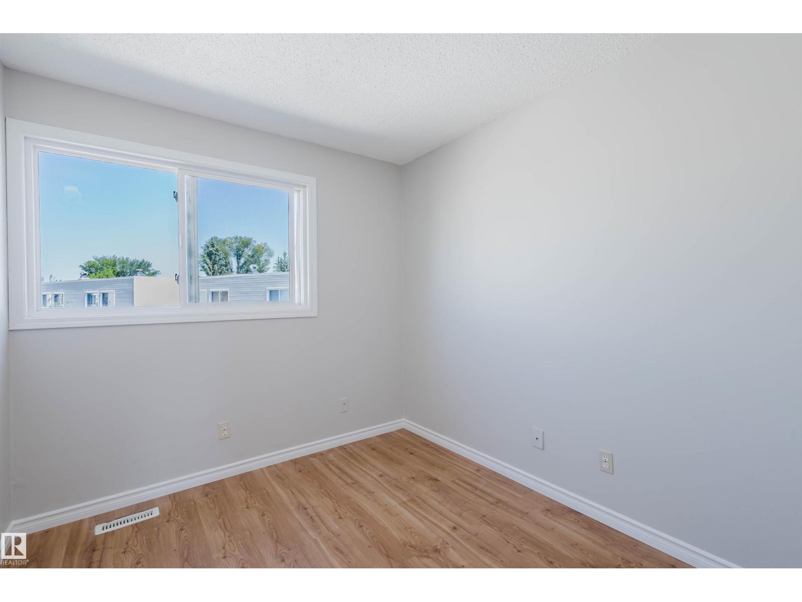 Photo 25 of 18160 81 Av Nw, Edmonton AB