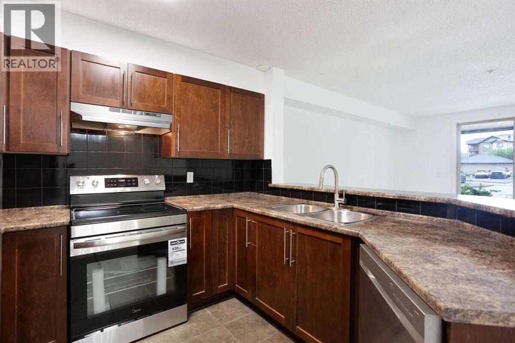 Photo 9 of 3105 60 Panatella Street Nw, Calgary AB