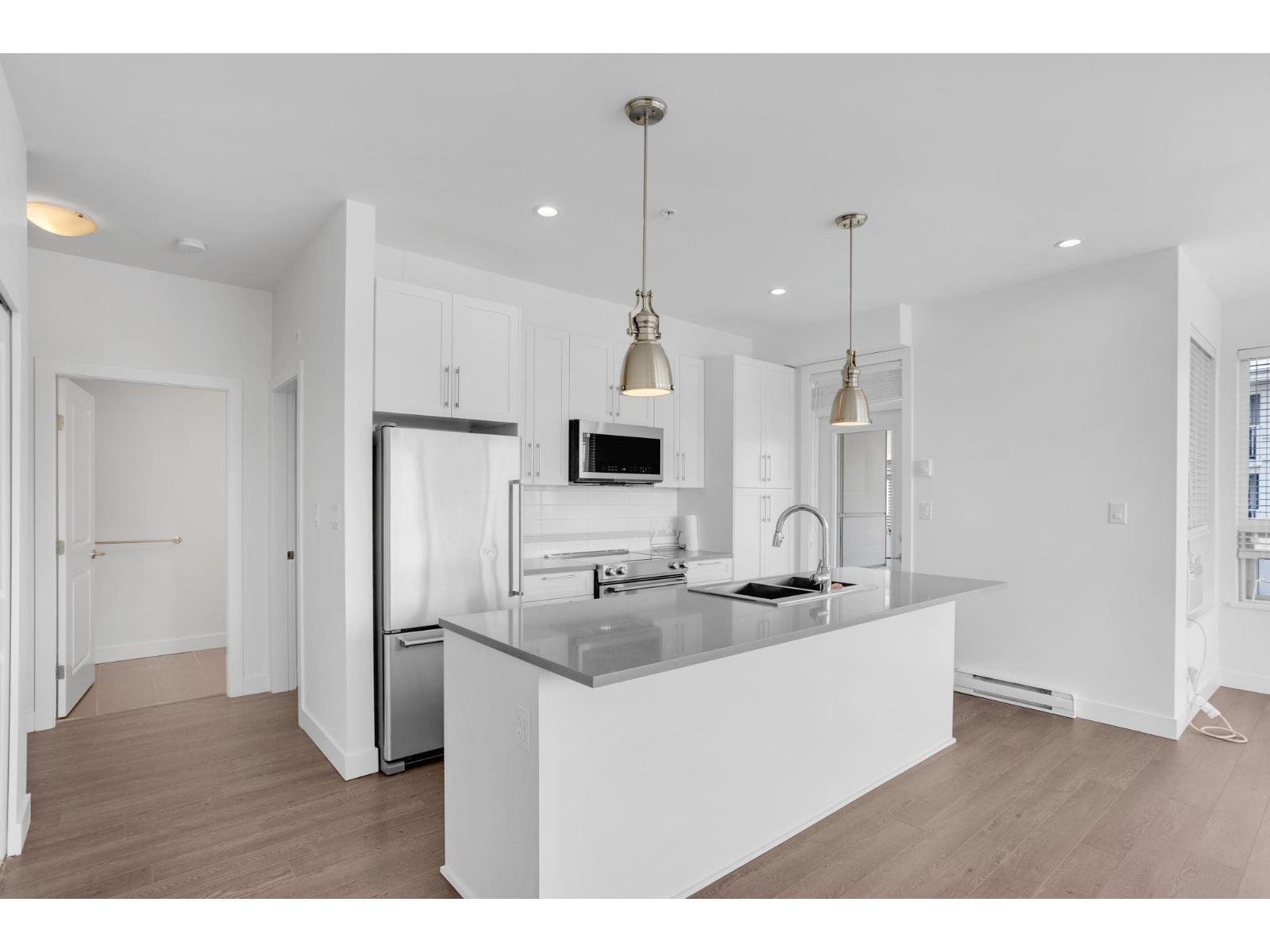 Photo 4 of 407 8360 Delsom Way, Delta BC
