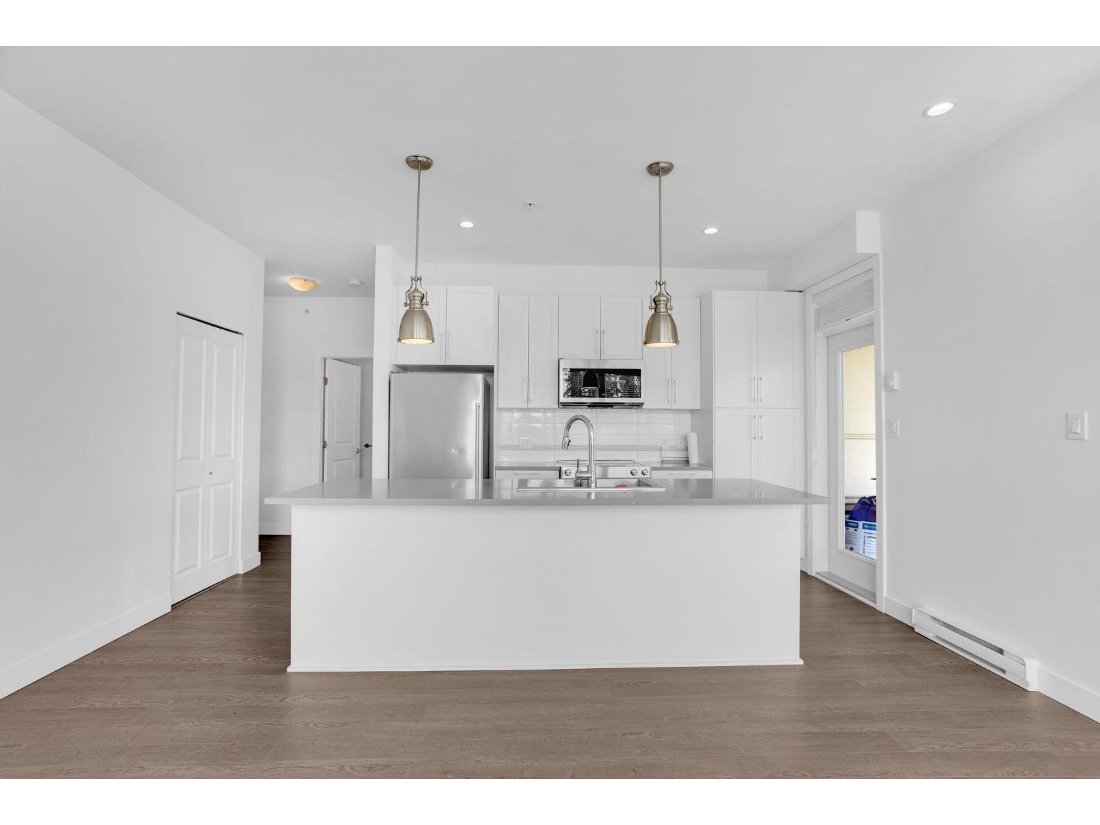 Photo 6 of 407 8360 Delsom Way, Delta BC