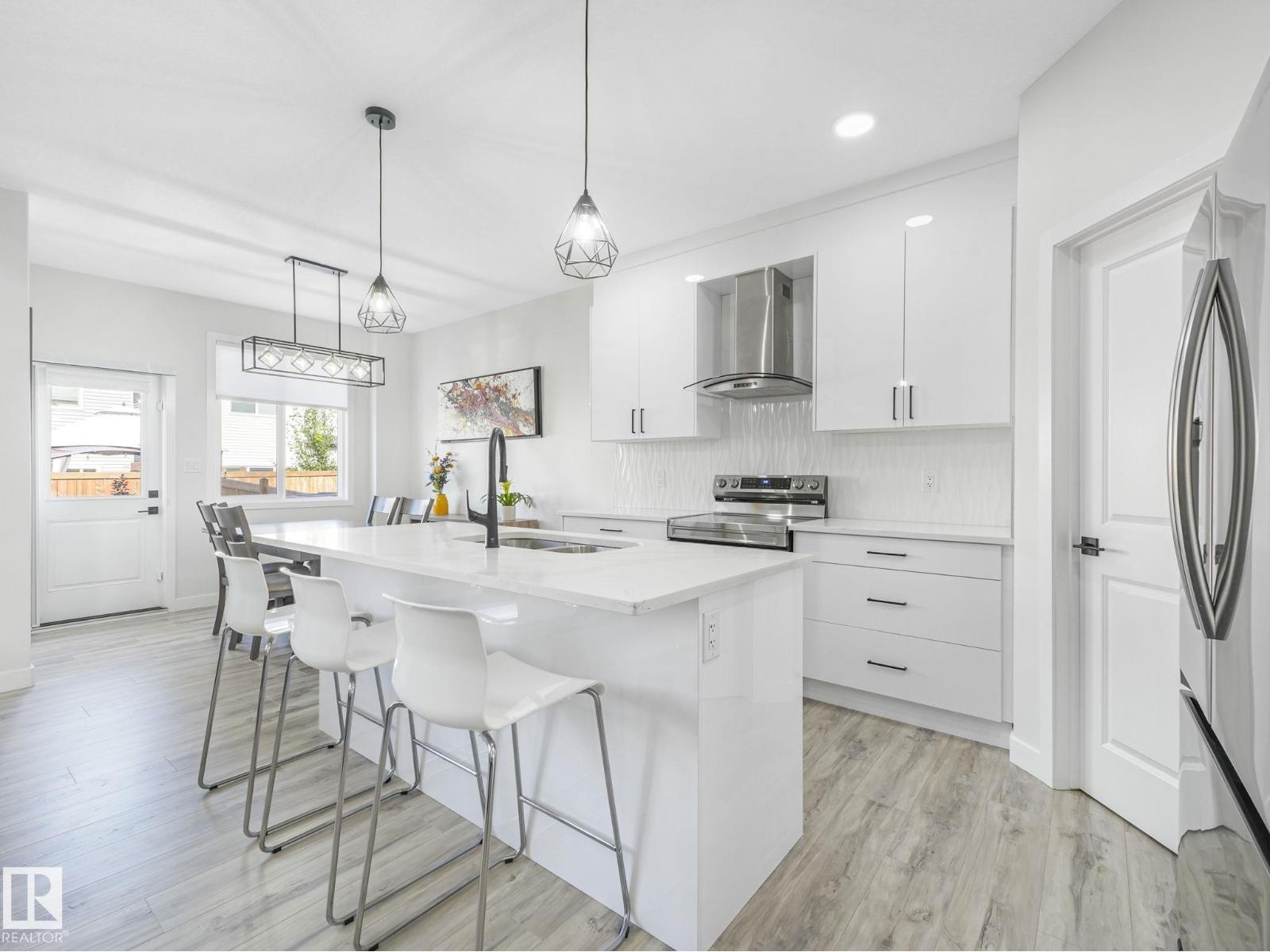 Photo 6 of 111 Bluff Cv, Leduc AB