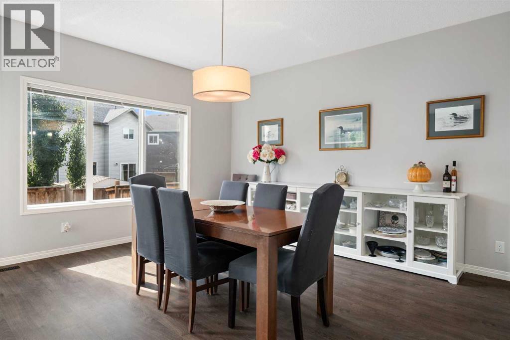 Photo 7 of 77 Copperpond Street Se, Calgary AB