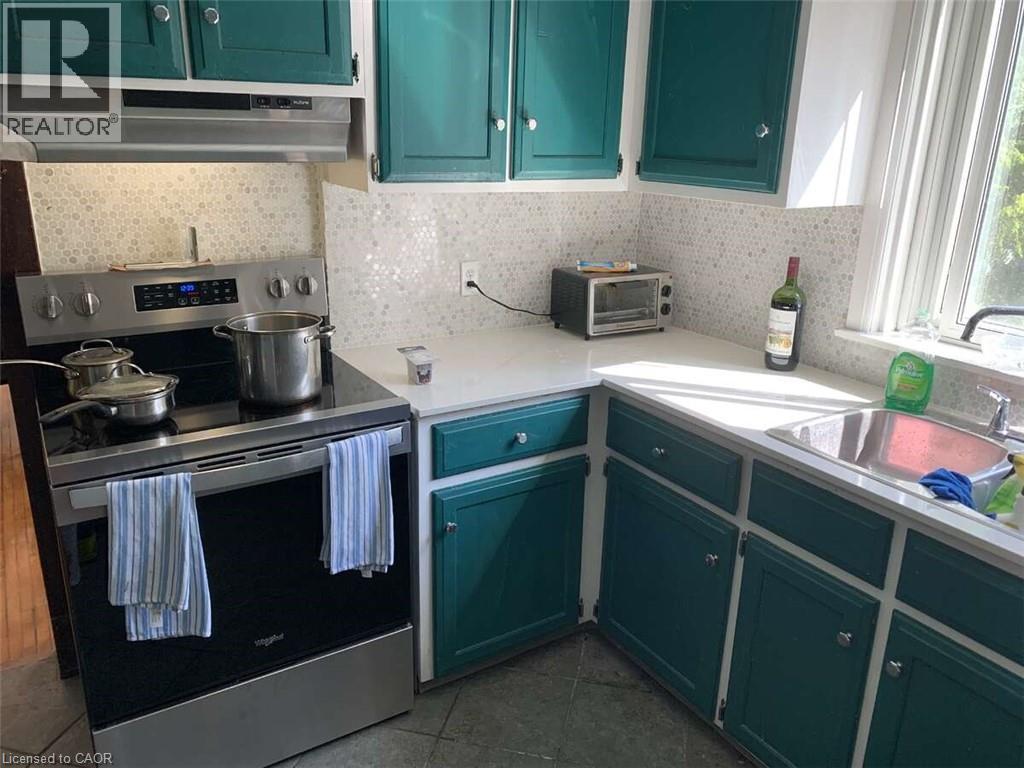 Photo 9 of 4322 Bampfield Street, Niagara Falls ON