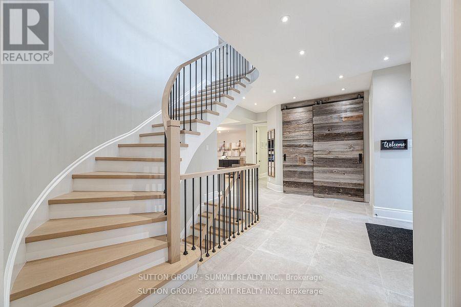 Photo 16 of 4508 Credit Pointe Drive, Mississauga ON