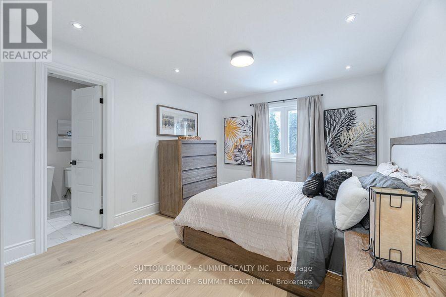 Photo 23 of 4508 Credit Pointe Drive, Mississauga ON