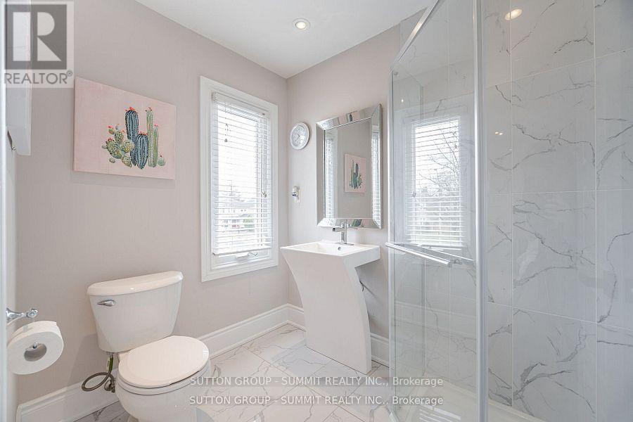 Photo 27 of 4508 Credit Pointe Drive, Mississauga ON
