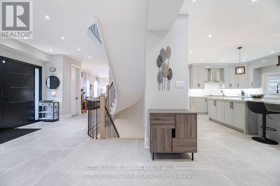 Photo 31 of 4508 Credit Pointe Drive, Mississauga ON