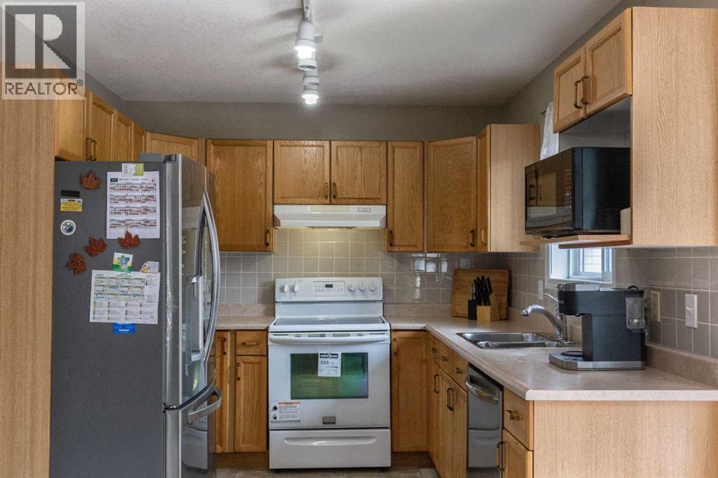 Photo 7 of 127 J W Mann Drive, Fort Mcmurray AB