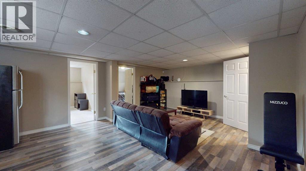 Photo 23 of 127 J W Mann Drive, Fort Mcmurray AB