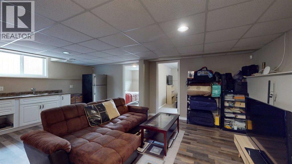 Photo 21 of 127 J W Mann Drive, Fort Mcmurray AB