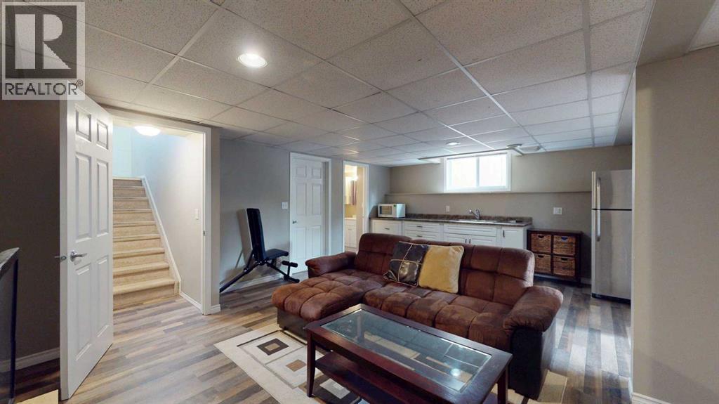 Photo 20 of 127 J W Mann Drive, Fort Mcmurray AB