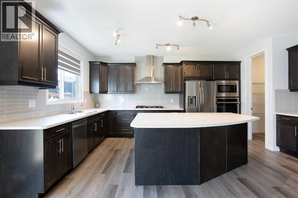 Photo 3 of 149 Yorkville Street Sw, Calgary AB