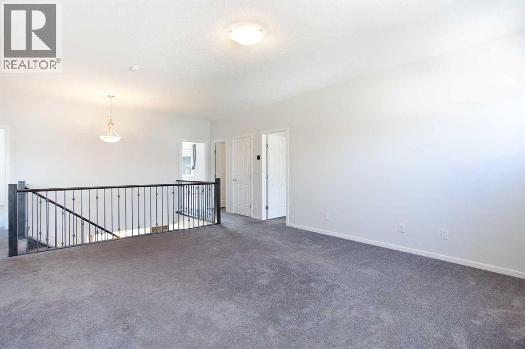 Photo 19 of 149 Yorkville Street Sw, Calgary AB
