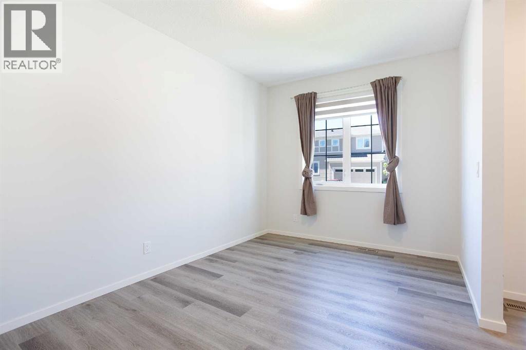 Photo 14 of 149 Yorkville Street Sw, Calgary AB
