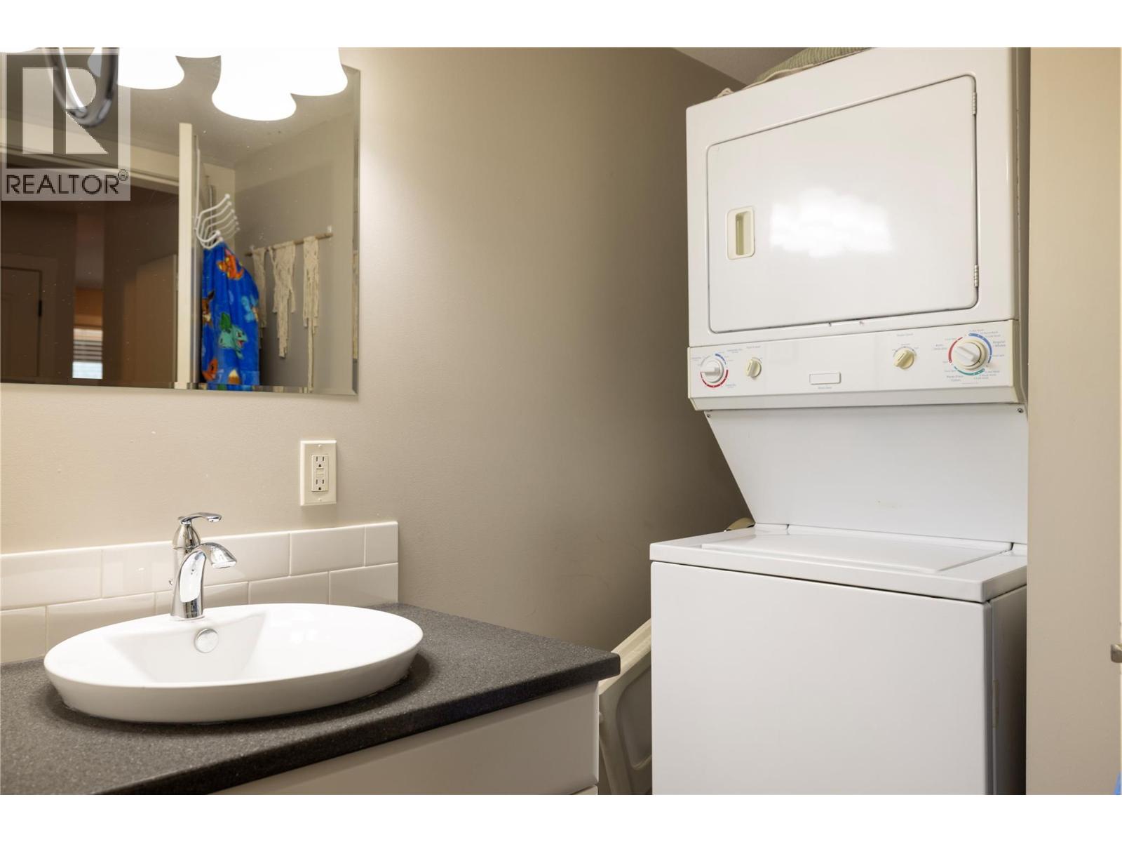Photo 34 of 7221 Silver Ridge Drive, Vernon BC
