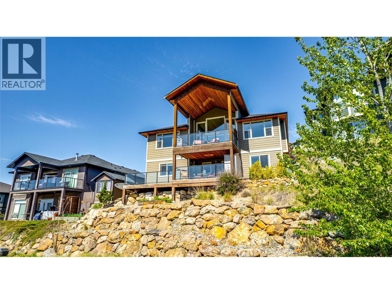 Photo 4 of 7221 Silver Ridge Drive, Vernon BC
