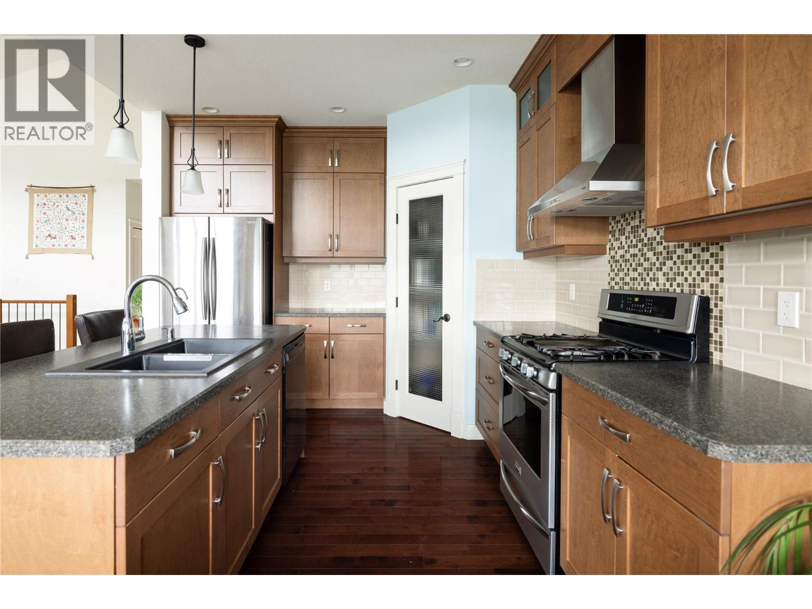 Photo 13 of 7221 Silver Ridge Drive, Vernon BC