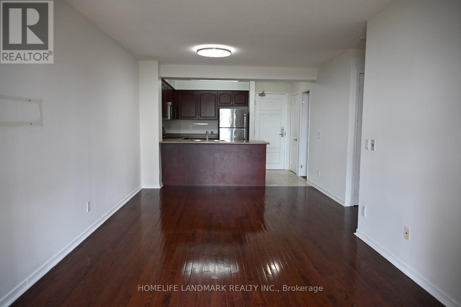 Photo 6 of 502 330 Red Maple Road, Richmond Hill ON