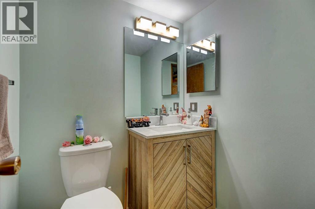 Photo 24 of 741 Ranchview Circle Nw, Calgary AB