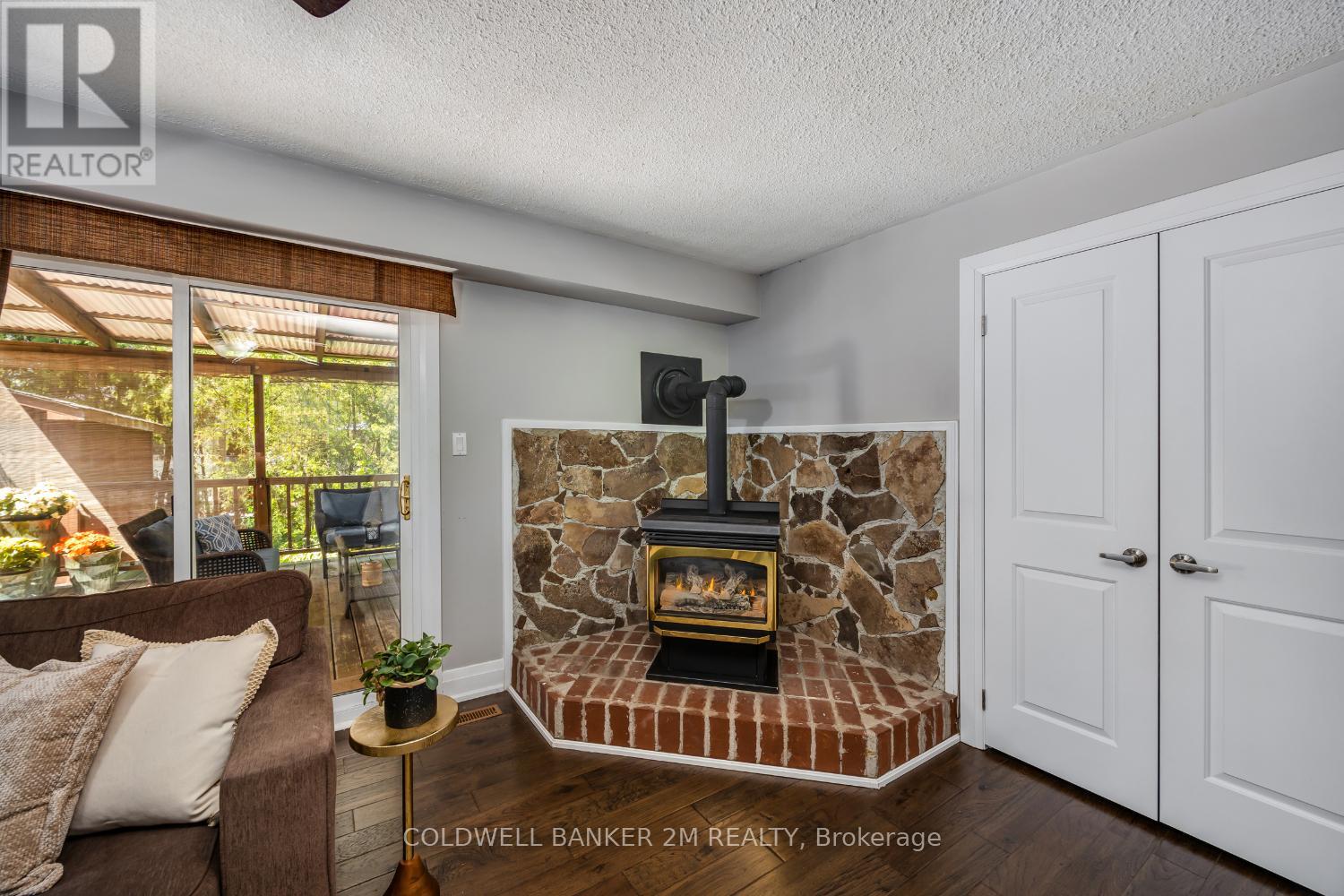 Photo 32 of 246 Harmony Road N, Oshawa ON