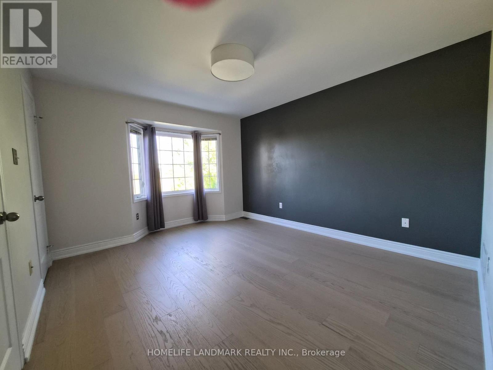 Photo 11 of 63 Delray Drive, Markham ON