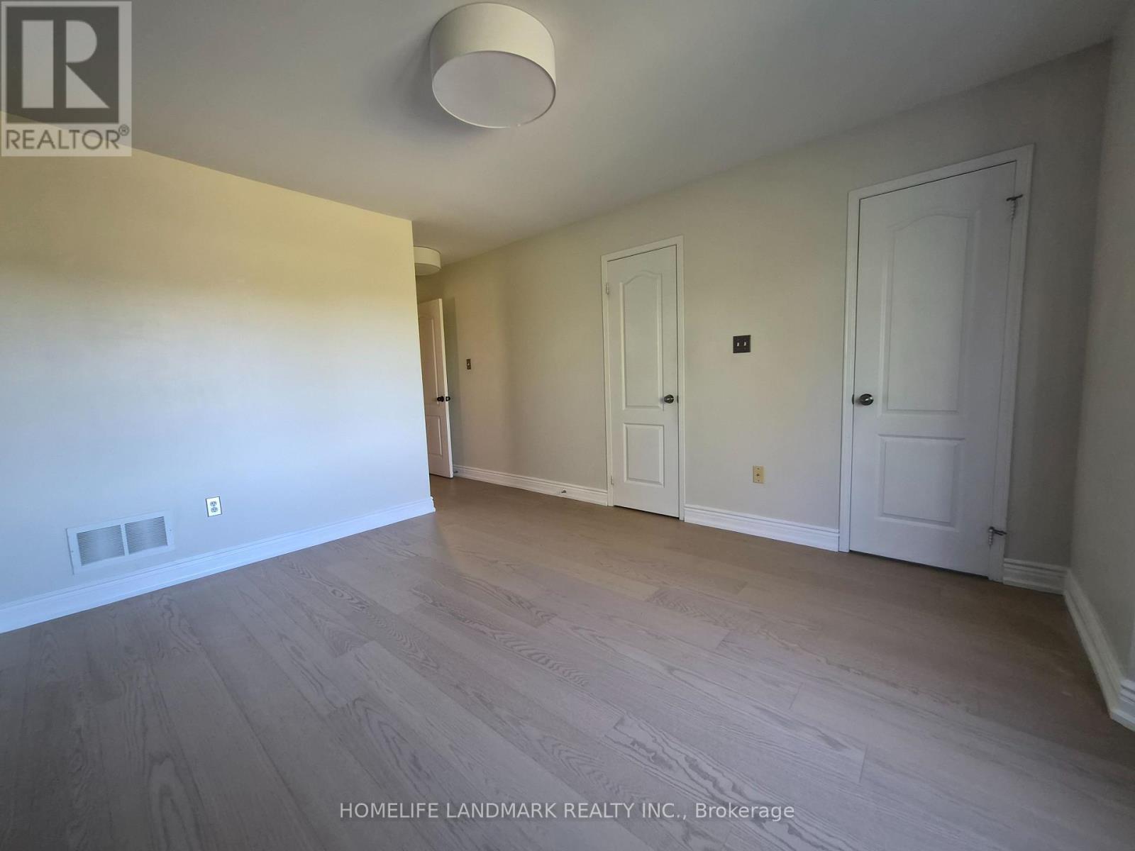 Photo 15 of 63 Delray Drive, Markham ON