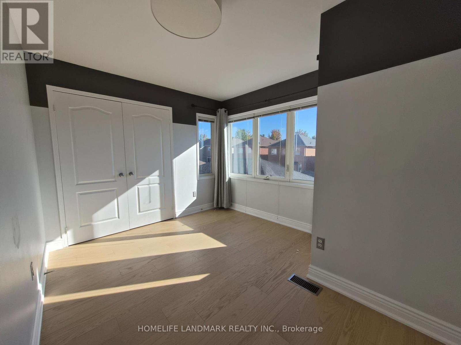 Photo 7 of 63 Delray Drive, Markham ON