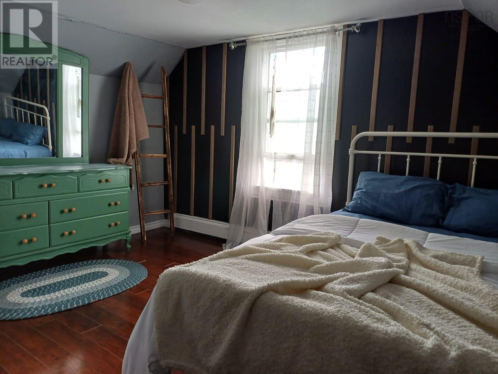 Property 6 of 19 of 1491 Victoria Road