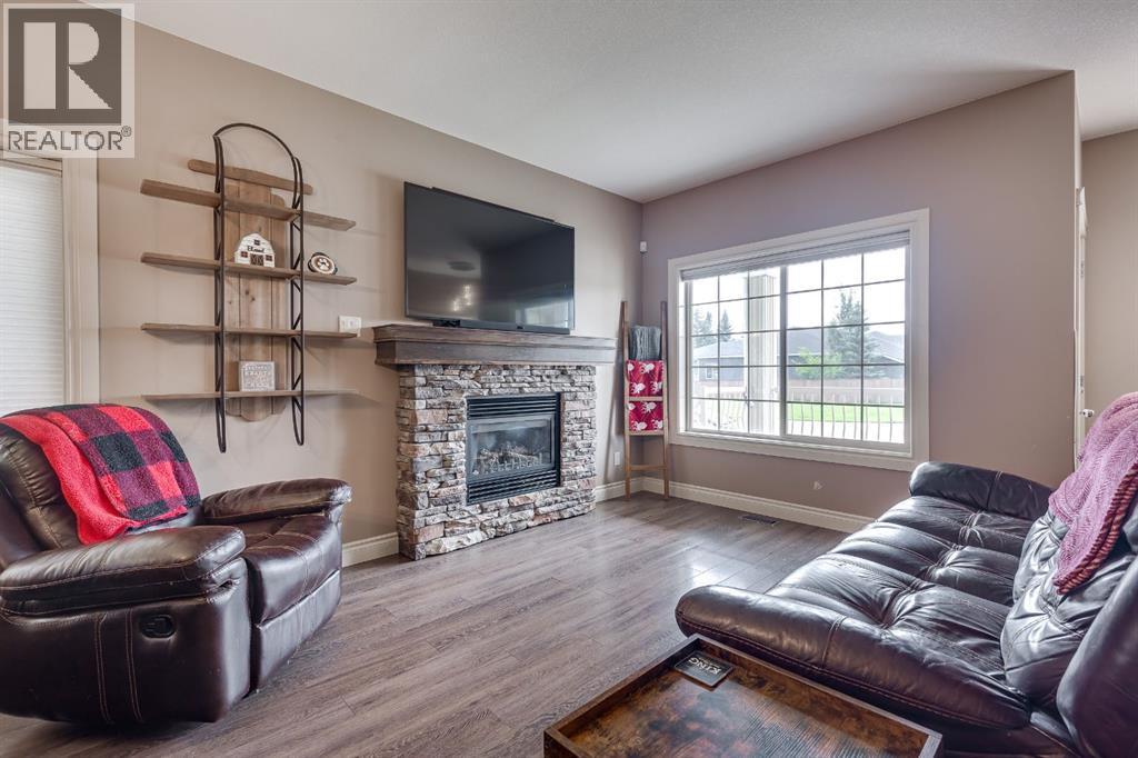 Photo 7 of 812 Stonehaven Drive, Carstairs AB