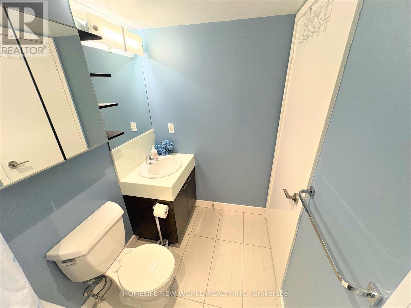 Photo 16 of 503 110 Charles Street E, Toronto ON