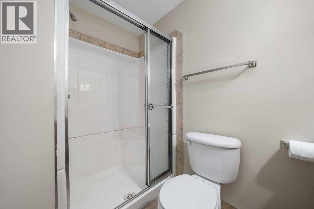 Photo 28 of 83 Stapeford Crescent Se, Medicine Hat AB
