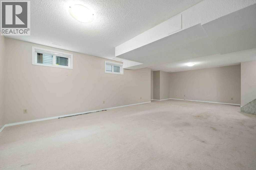 Photo 23 of 83 Stapeford Crescent Se, Medicine Hat AB