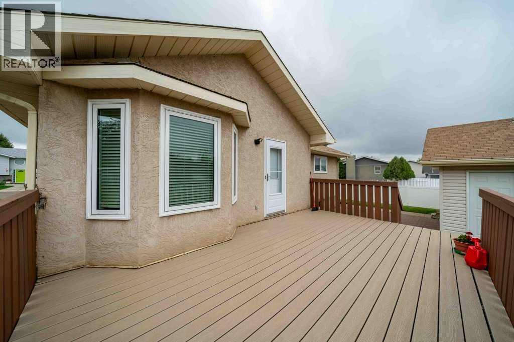 Photo 32 of 83 Stapeford Crescent Se, Medicine Hat AB