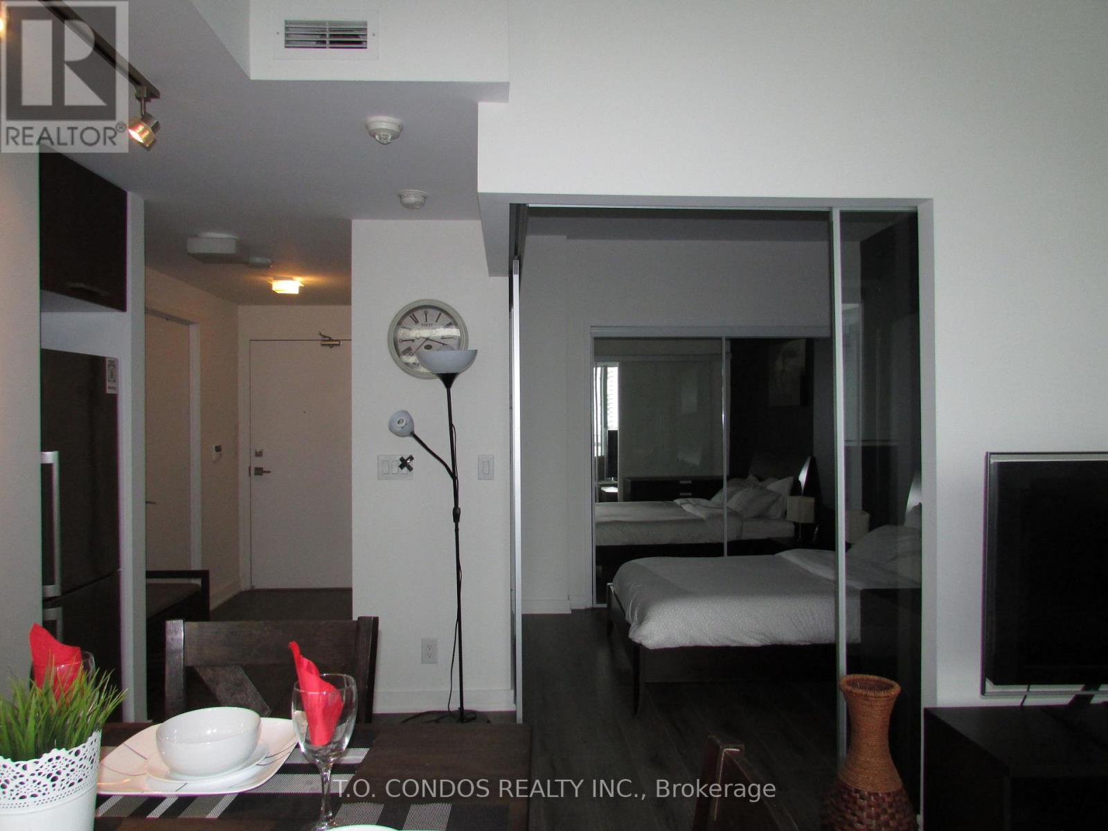 Photo 12 of 1901 12 York Street, Toronto ON