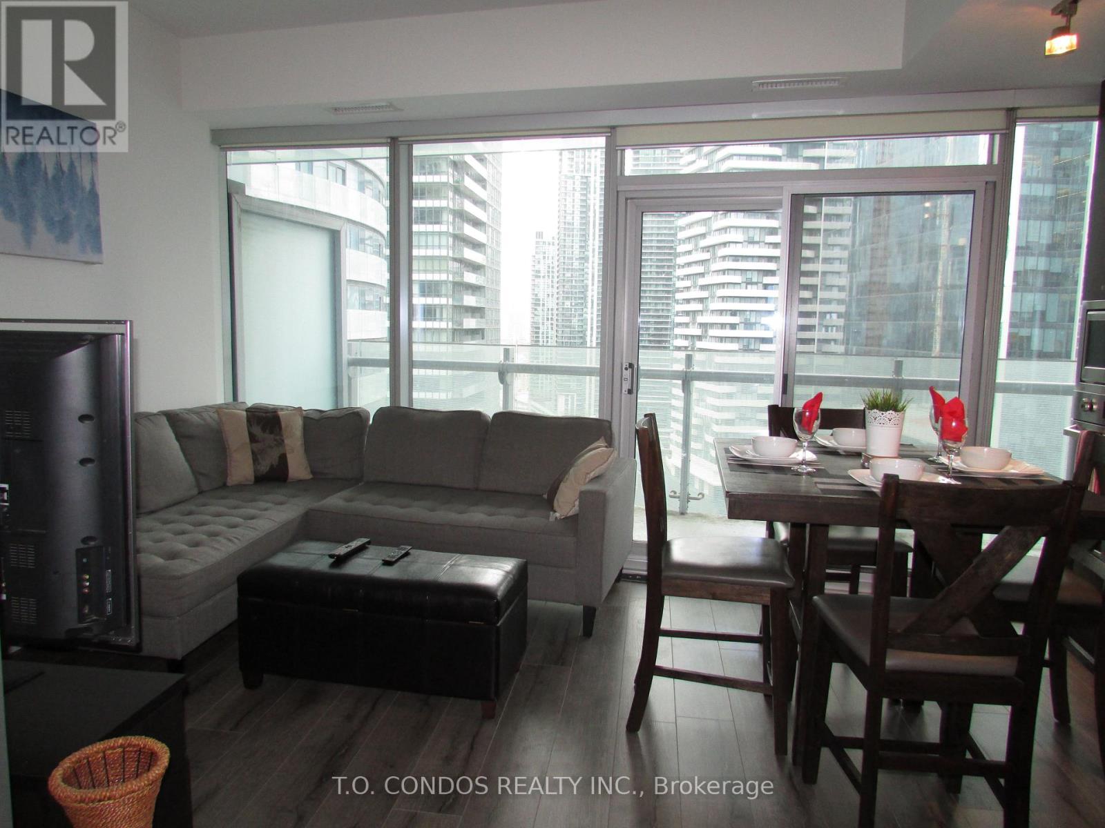 Photo 18 of 1901 12 York Street, Toronto ON