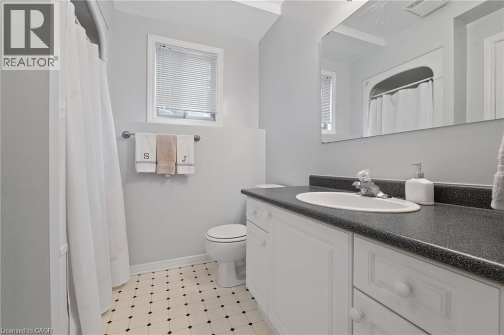 Photo 25 of 7 Rochelle Crescent, Ridgeway ON