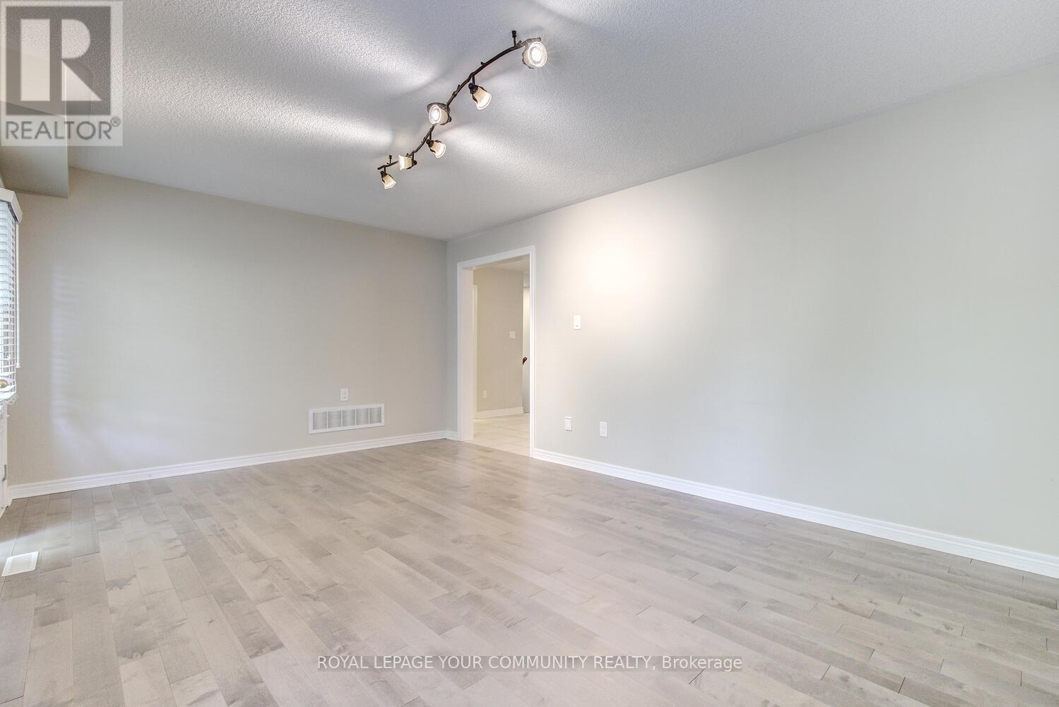 Photo 13 of Ground Flr W O Basement 310 Golden Forest Road, Vaughan ON