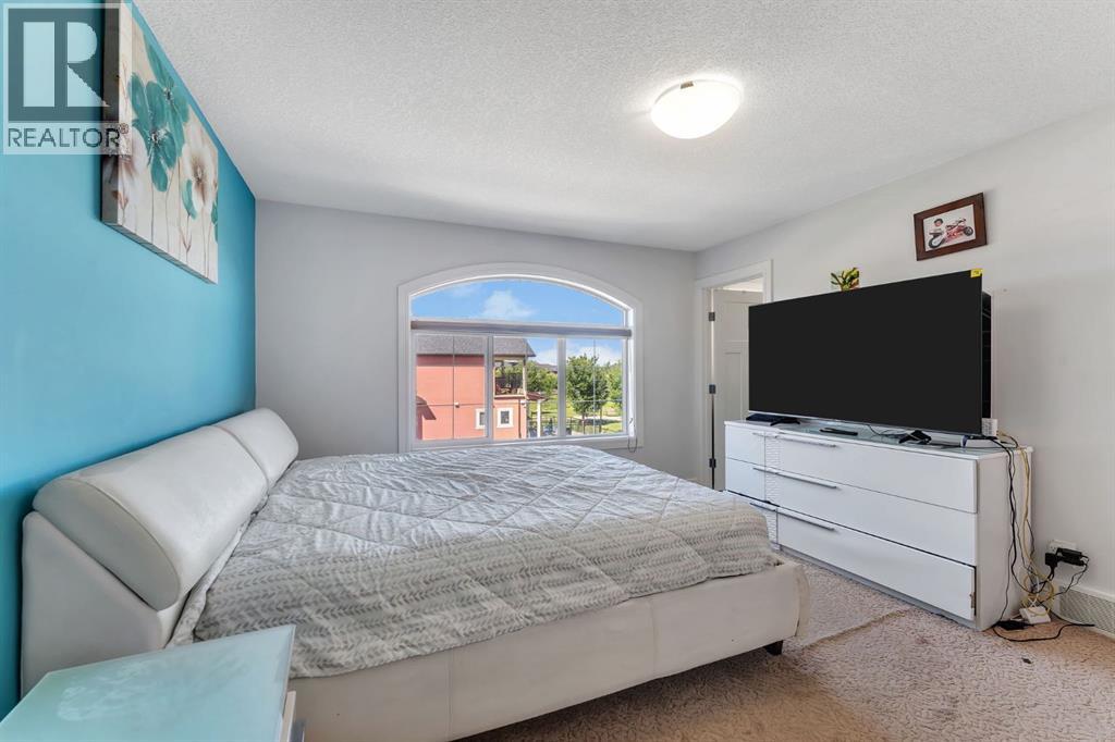 Photo 32 of 129 Saddlelake Grove, Calgary AB