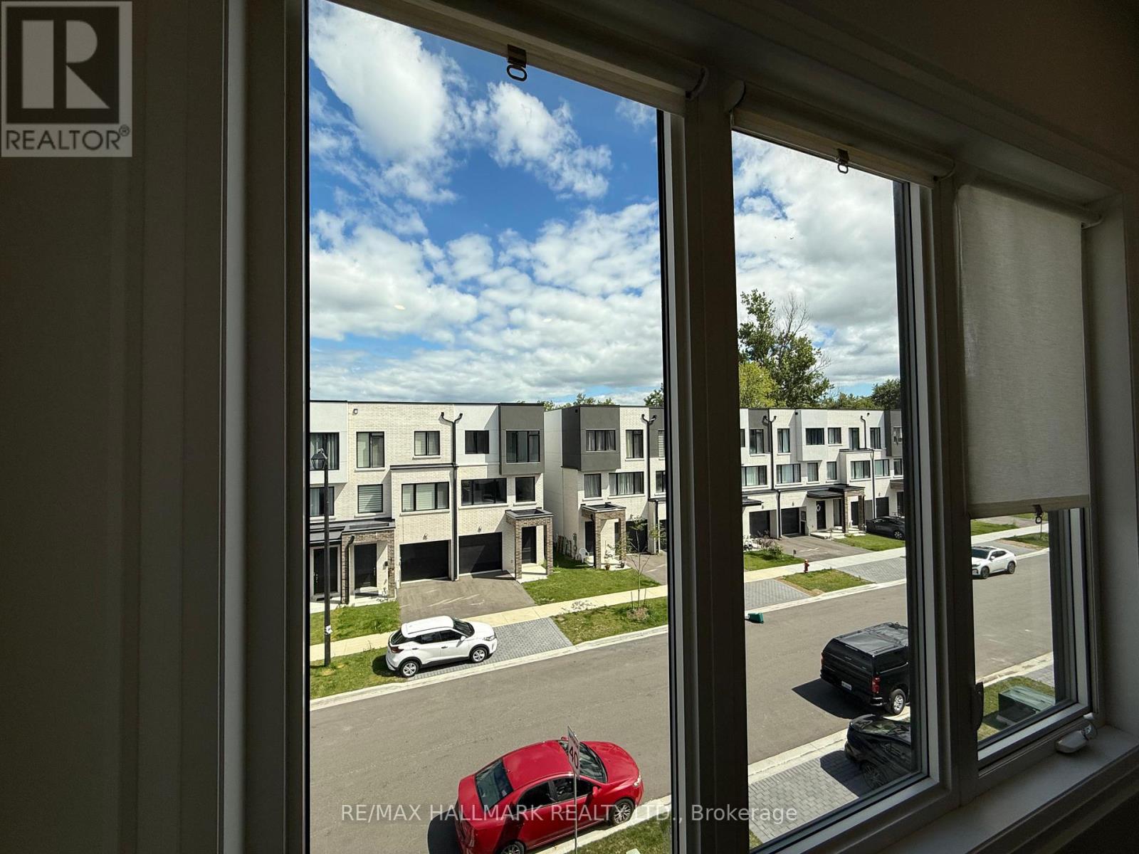 Photo 17 of 14 Persica Street, Richmond Hill ON